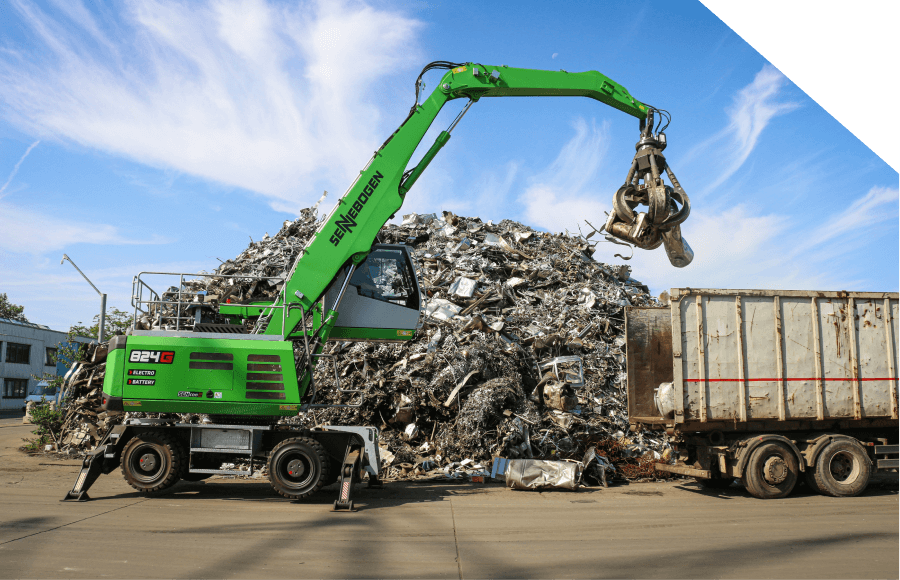 SENNEBOGEN 824 material handler